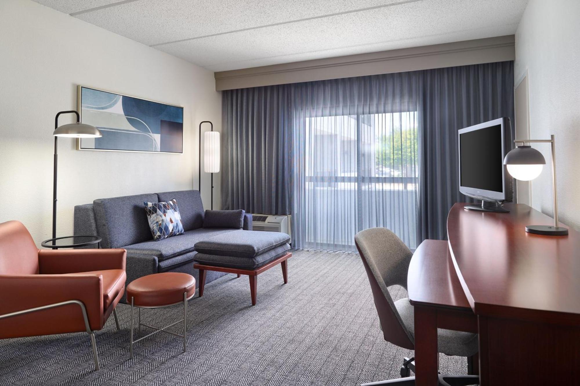 Courtyard By Marriott Atlanta Executive Park/Emory Otel Dış mekan fotoğraf