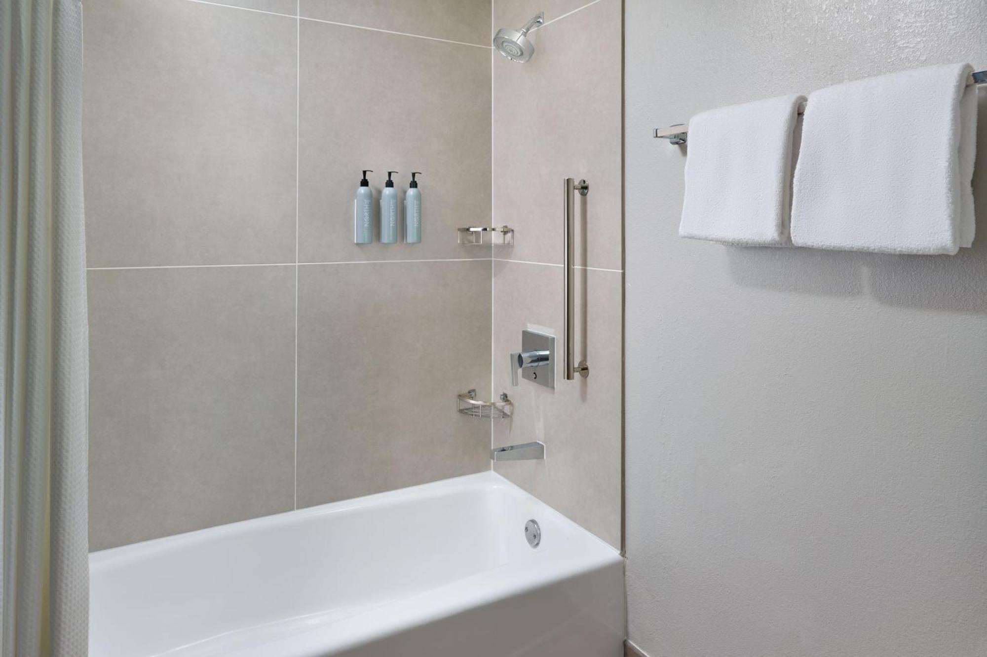 Courtyard By Marriott Atlanta Executive Park/Emory Otel Dış mekan fotoğraf