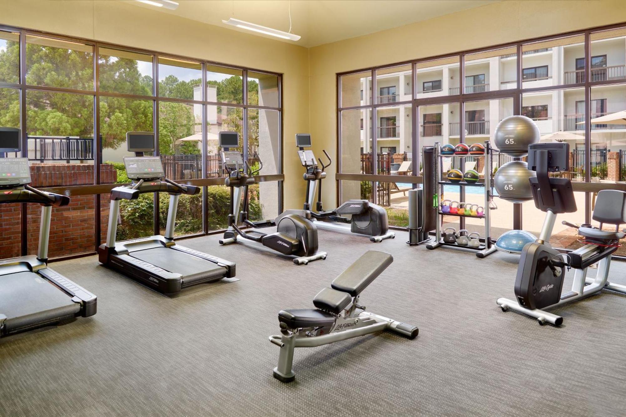 Courtyard By Marriott Atlanta Executive Park/Emory Otel Dış mekan fotoğraf