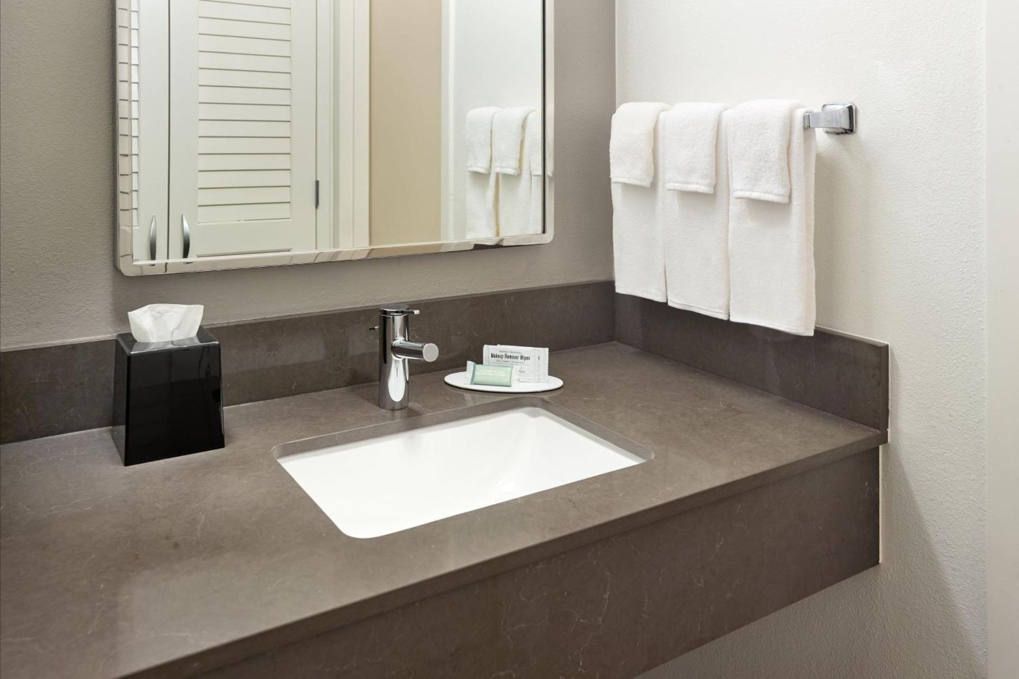 Courtyard By Marriott Atlanta Executive Park/Emory Otel Dış mekan fotoğraf