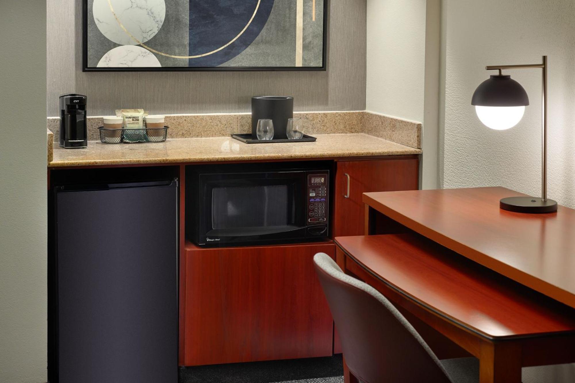 Courtyard By Marriott Atlanta Executive Park/Emory Otel Dış mekan fotoğraf